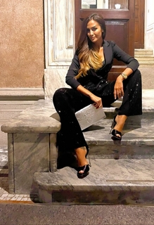 Giorgia Palmas feet photo thumbnail