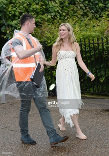 Joss Stone feet photo thumbnail