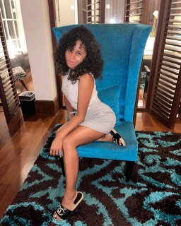 Angela Yee feet photo thumbnail