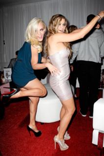 Jenny McCarthy-Wahlberg feet photo thumbnail