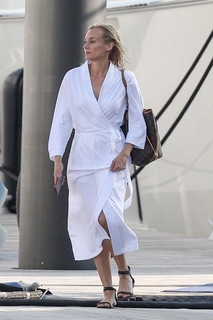 Diane Kruger feet photo thumbnail