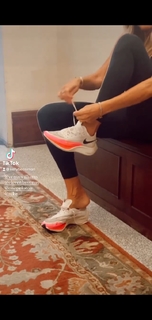 Kelly Bensimon feet photo thumbnail