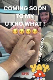 Deedee Rican feet photo thumbnail