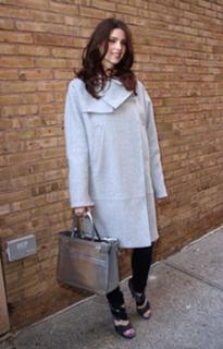 Ashley Greene feet photo thumbnail