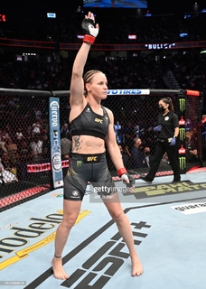 Valentina Shevchenko feet photo thumbnail