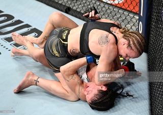 Valentina Shevchenko feet photo thumbnail