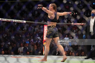 Valentina Shevchenko feet photo thumbnail