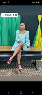 Angela Yee feet photo thumbnail