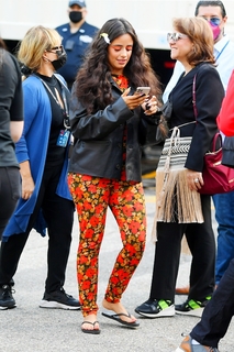 Camila Cabello feet photo thumbnail