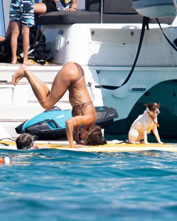 Elisabetta Canalis feet photo thumbnail