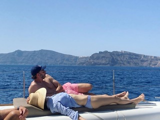 Alexandra Daddario feet photo thumbnail