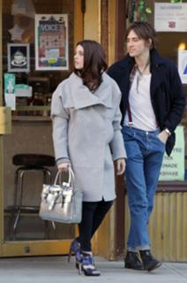 Ashley Greene feet photo thumbnail