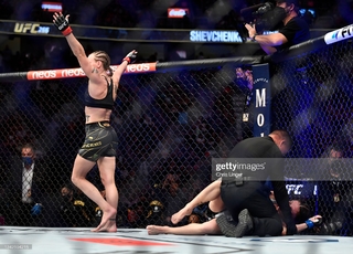 Valentina Shevchenko feet photo thumbnail