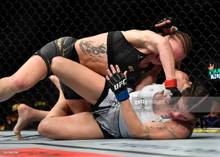 Valentina Shevchenko feet photo thumbnail