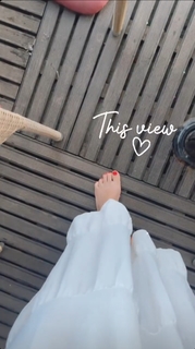 Daniela Katzenberger feet photo thumbnail