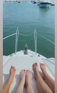 Daniela Katzenberger feet photo thumbnail