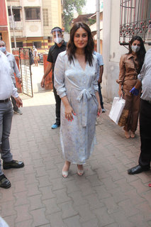 Kareena Kapoor feet photo thumbnail