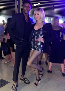 Debbie Gibson feet photo thumbnail