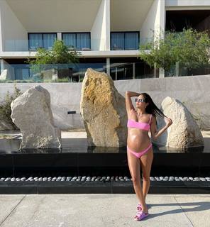 Erin Lim feet photo thumbnail