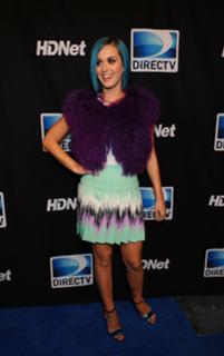 Katy Perry feet photo thumbnail