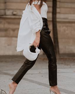 Alessandra Ambrosio feet photo thumbnail