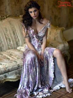 Elisabetta Canalis feet photo thumbnail