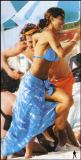 Elisabetta Canalis feet photo thumbnail