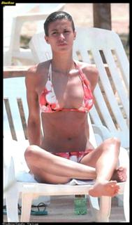 Elisabetta Canalis feet photo thumbnail