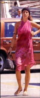 Elisabetta Canalis feet photo thumbnail