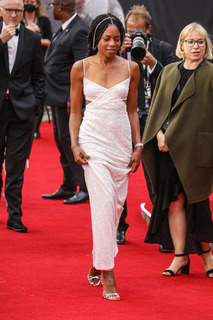 Naomie Harris feet photo thumbnail