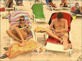 Elisabetta Canalis feet photo thumbnail