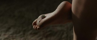 Sydney Sweeney feet photo thumbnail