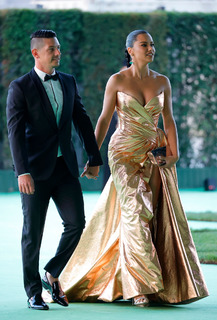 Adriana Lima feet photo thumbnail