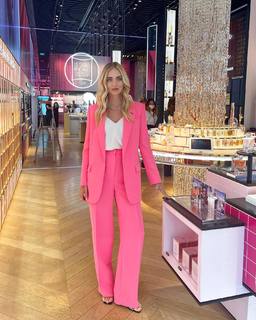 Chiara Ferragni feet photo thumbnail