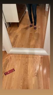 Angela Kinsey feet photo thumbnail