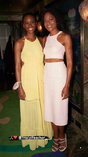 Naomie Harris feet photo thumbnail