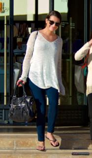 Lea Michele feet photo thumbnail
