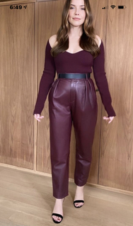 Sophia Bush feet photo thumbnail