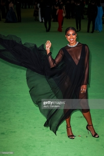 Gabrielle Union feet photo thumbnail
