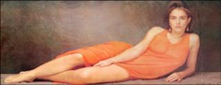 Elizabeth Hurley feet photo thumbnail