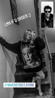 Sydney Sweeney feet photo thumbnail