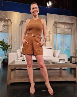 Carolina Ardohain feet photo thumbnail