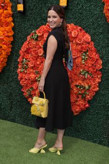 Sophia Bush feet photo thumbnail