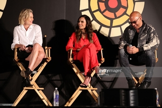 Jordana Brewster feet photo thumbnail