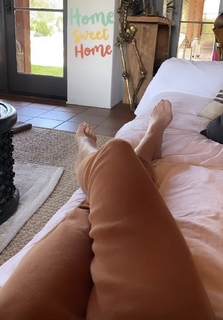 LeAnn Rimes feet photo thumbnail