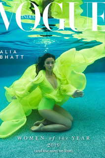 Alia Bhatt feet photo thumbnail
