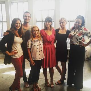 Angela Kinsey feet photo thumbnail