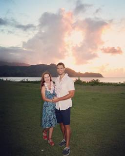 Angela Kinsey feet photo thumbnail