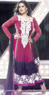 Zareen Khan feet photo thumbnail