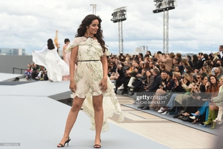 Camila Cabello feet photo thumbnail